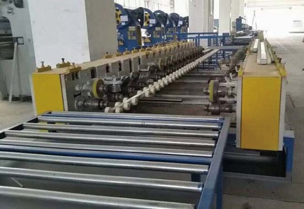 門板成型機(jī)