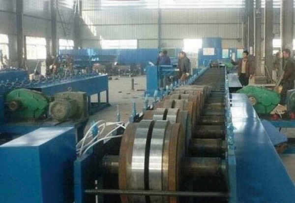 門窗框成型機(jī)械設(shè)備FR-003.jpg