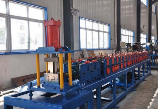 門(mén)窗框成型機(jī)械設(shè)備FR-007.jpg